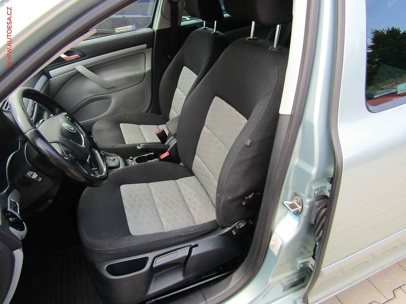 Škoda Octavia (2012) 1.4 TSi, ČR, AC, temp - fotka 9 z 16