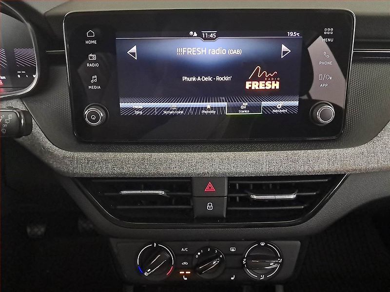Škoda Kamiq (2025) 1.0 TSI - fotka 12 z 16