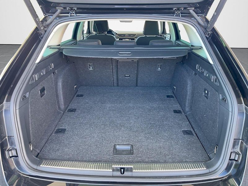 Škoda Superb (2023) 2.0 TDI 147kW DSG Style Plus c - fotka 32 z 35