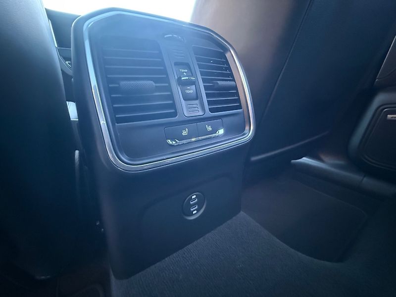 Porsche Macan (2023) S-Záruka  ! Nezávislé topení ! - fotka 18 z 29