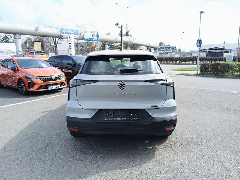 Renault Symbioz (2026) evolution full hybrid E-Tech 1 - fotka 6 z 23