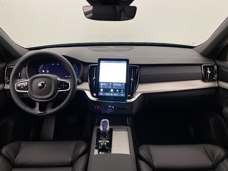 Volvo XC90 (2026) B5 AWD BLACK EDITION PLUS 7m - fotka 2 z 69