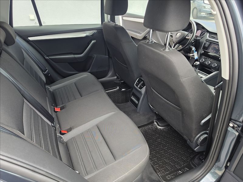 Škoda Octavia III 1,0 TSi 85KW Ambition - fotka 32 z 44