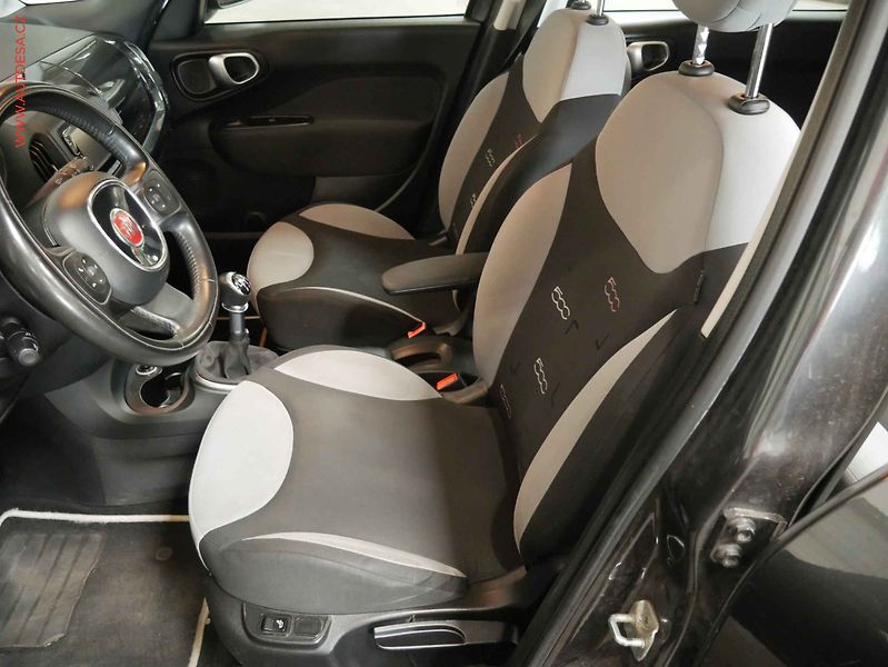 Fiat 500L (2014) 1.4 T-Jet, 1.maj, AC, park - fotka 9 z 19