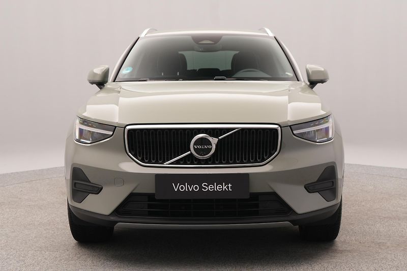 Volvo XC40 B3 CORE AUT  - fotka 15 z 42