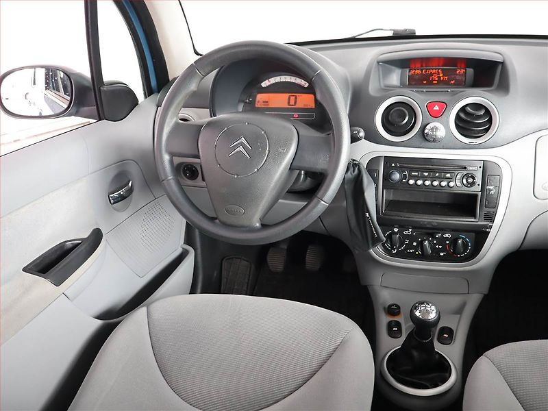 Citroën C3 (2007) Exclusive 1.1 i, po STK - fotka 7 z 14