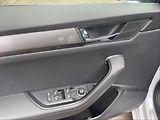 Škoda Superb 2,0 TSI Style AT - náhled 11