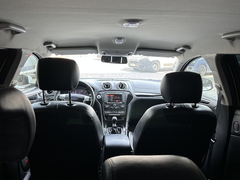 Ford Mondeo 2,2 TDCi - fotka 5 z 10