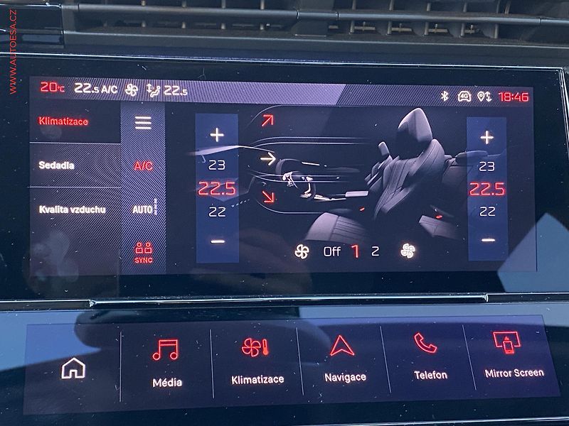 Peugeot 308 (2022) 1.5 HDi, Allure, LED, kamera - fotka 18 z 21