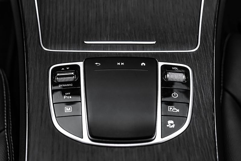 Mercedes-Benz GLC de 4MATIC Coupe AMG - fotka 16 z 19