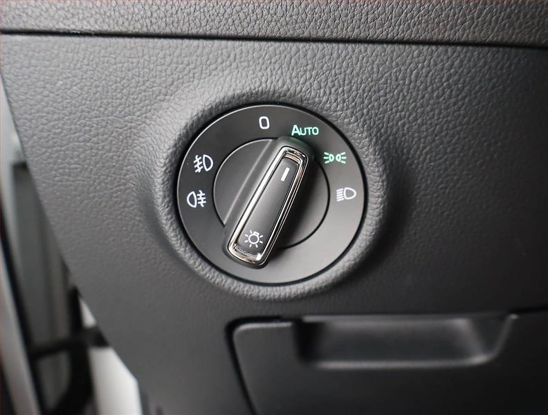 Škoda Superb (2016) Style 2.0 TDI, Automat - fotka 17 z 22