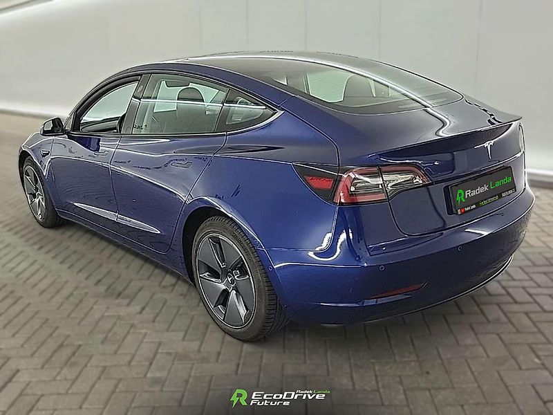 Tesla Model 3 (2021) LFP, tepelné čerpadlo - fotka 3 z 7