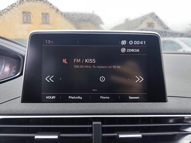 Peugeot 3008 (2019) - fotka 34 z 41