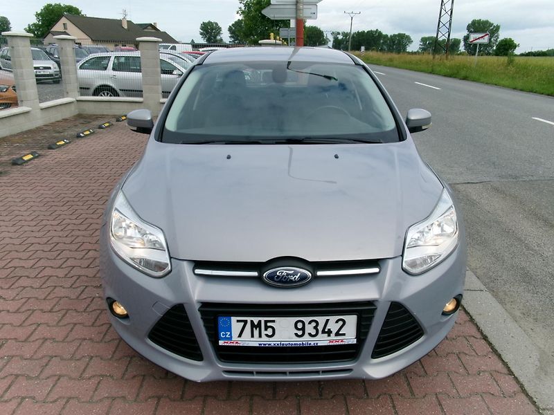 Ford Focus (2014) 1,0 ECOBOOST AC BT TEMP - fotka 2 z 24