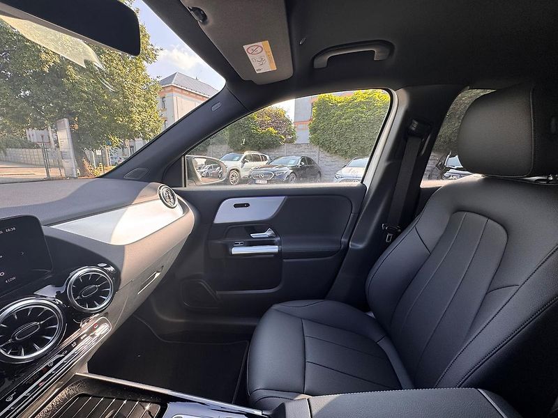 Mercedes-Benz GLA (2026) 200 d 4MATIC - fotka 14 z 22