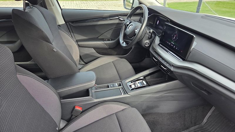 Škoda Octavia  2.0TDI 110kW Ambit DSG CZ DPH - fotka 12 z 30