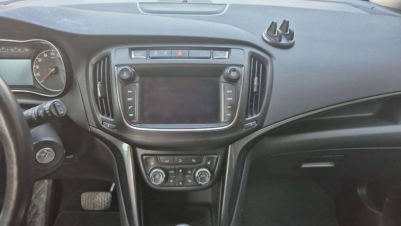 Opel Zafira INNOVATION 2.0 CDTI (125KW/170 - fotka 19 z 47