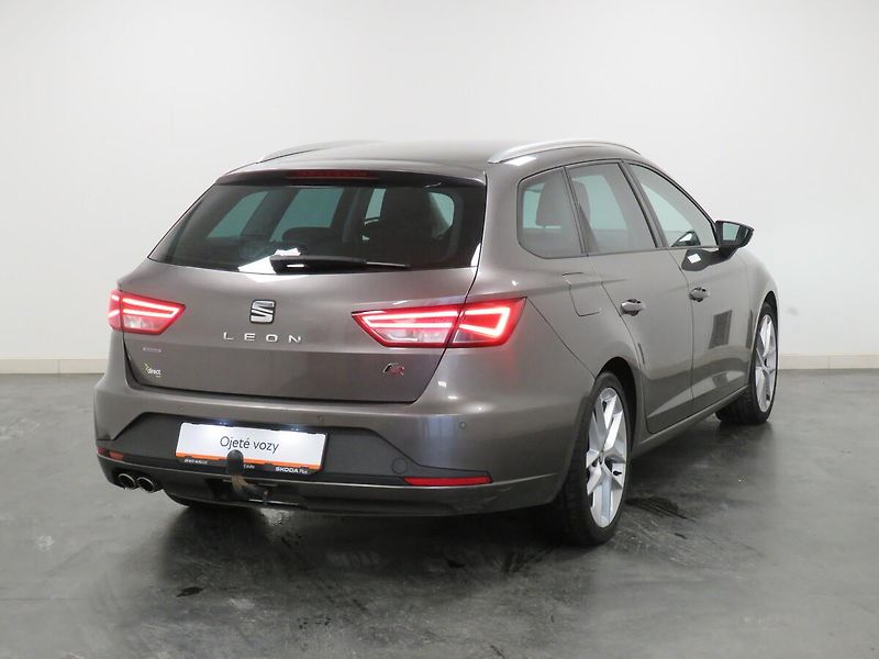 Seat Leon - fotka 2 z 24