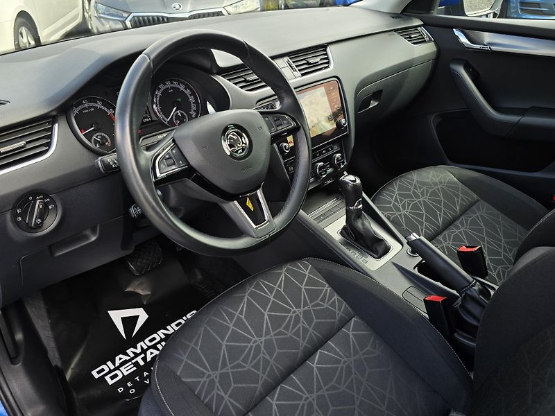 Škoda Octavia 2,0TSI 140KW DSG FULL LED NAVI - fotka 11 z 30