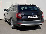 Škoda Superb (2014) 3.6FSi 4x4, Outdoor, DSG - náhled 6