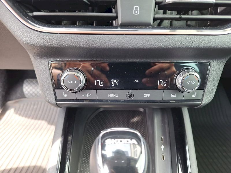Škoda Kamiq (2020) 1.0 TSI / 85 kW / 7DSG / Style - fotka 17 z 32