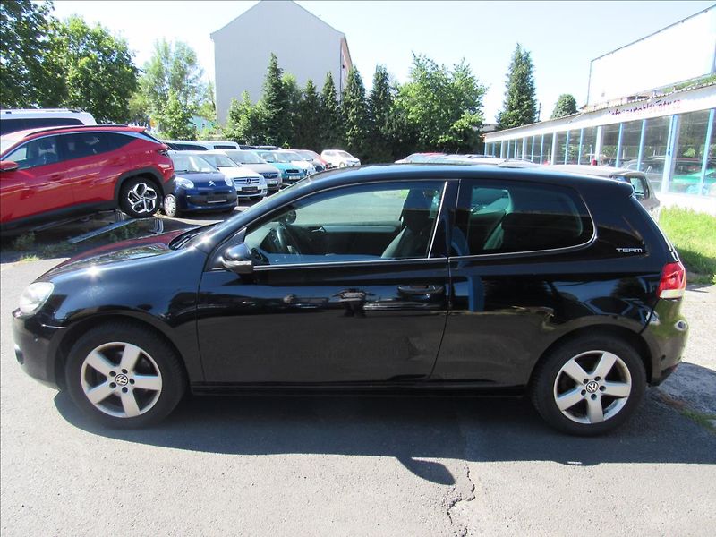 Volkswagen Golf 1,4 TSi 90kW Team - fotka 7 z 24