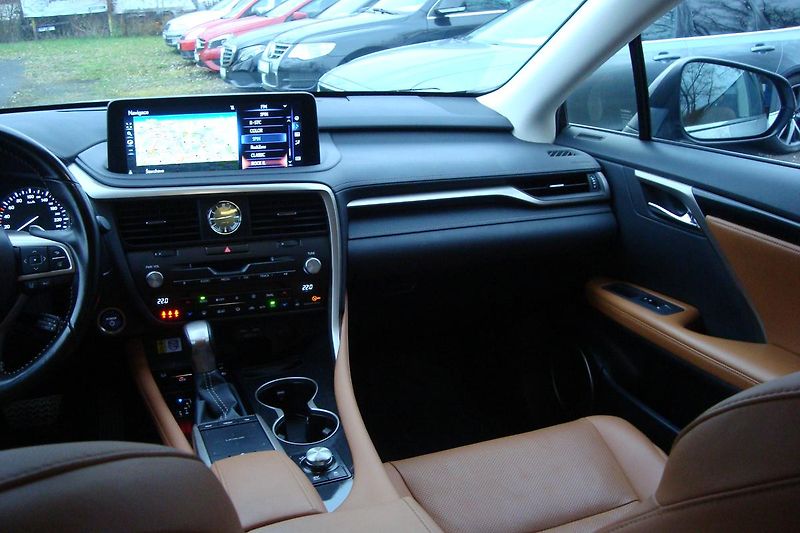 Lexus RX 450h (2021) ČR,1.Maj.S.kn.Najeto 62 tis.! - fotka 58 z 110