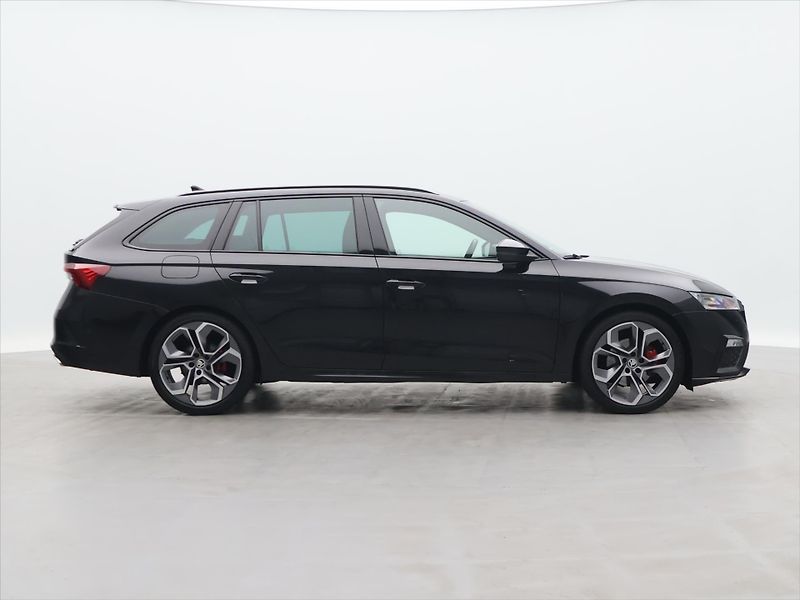 Škoda Octavia RS 2,0 TDI  147kW DSG 1.Maj. D - fotka 8 z 45