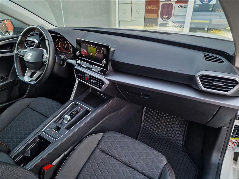 Seat Leon 2.0TDI 110kW DSG FR ST,1.Maj - fotka 13 z 50
