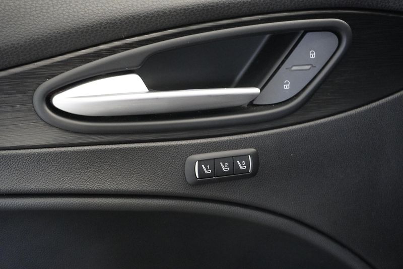 Alfa Romeo Stelvio 2.2D 132kW, 121 000KM - fotka 10 z 29