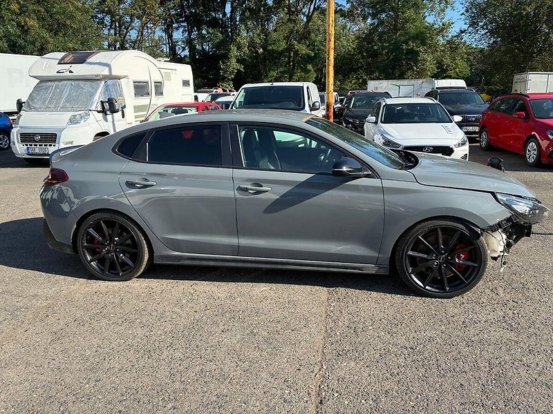 Hyundai i30 N Performance 2.0 T-GDI 202 kW - fotka 3 z 20