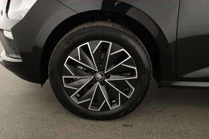 Škoda Kamiq (2024) 1.0 TSI, Drive, FullLed - fotka 11 z 13