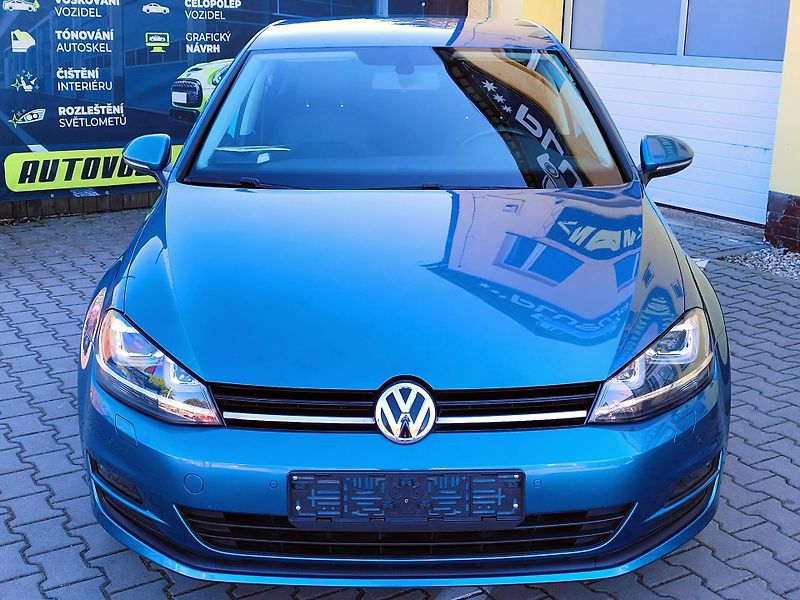 Volkswagen Golf CZ, VÝBAVA, SERV.KN.CEBIA      - fotka 2 z 74