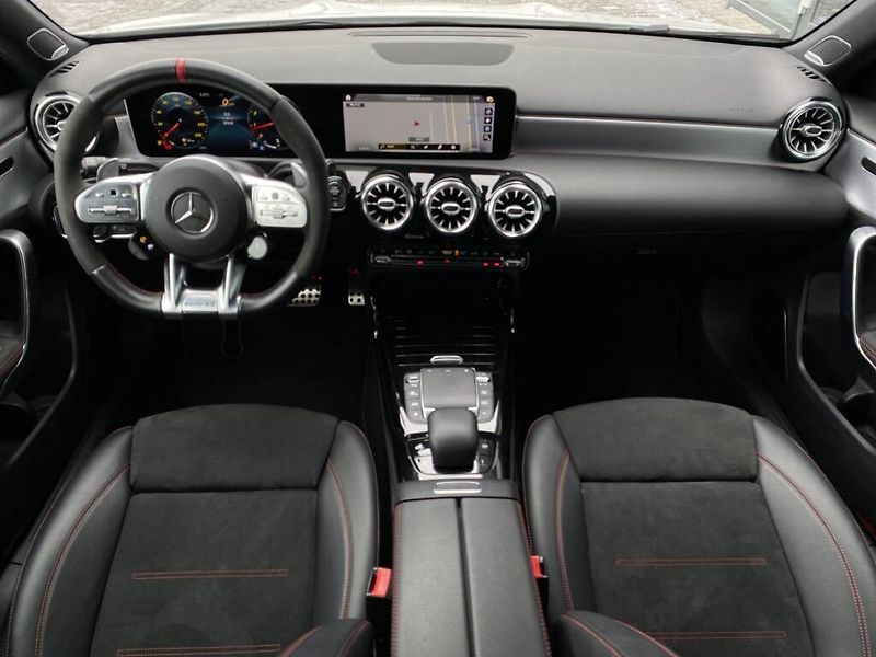 Mercedes-Benz Třídy A (2020) A 45 S AMG 4M+ - fotka 12 z 27