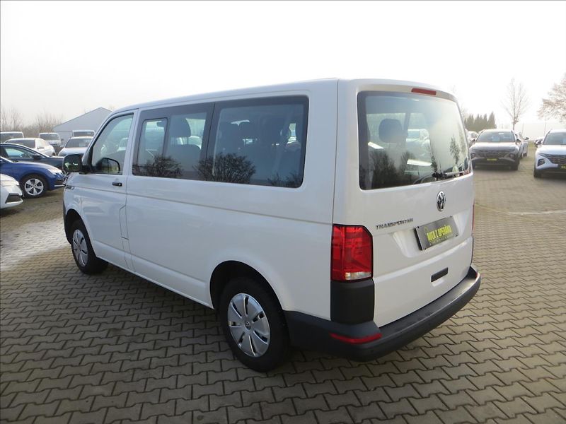 Volkswagen Transporter 2,0 TDI 110kW DSG7 - 9míst ČR - fotka 5 z 19
