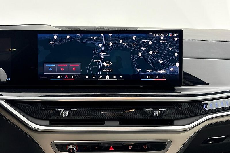 BMW X6 xDrive30d - fotka 10 z 36