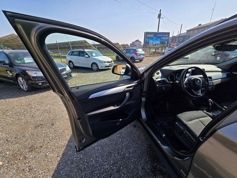 BMW X1 (2018) 2.0d 110KW 18d Xdrive - fotka 9 z 23
