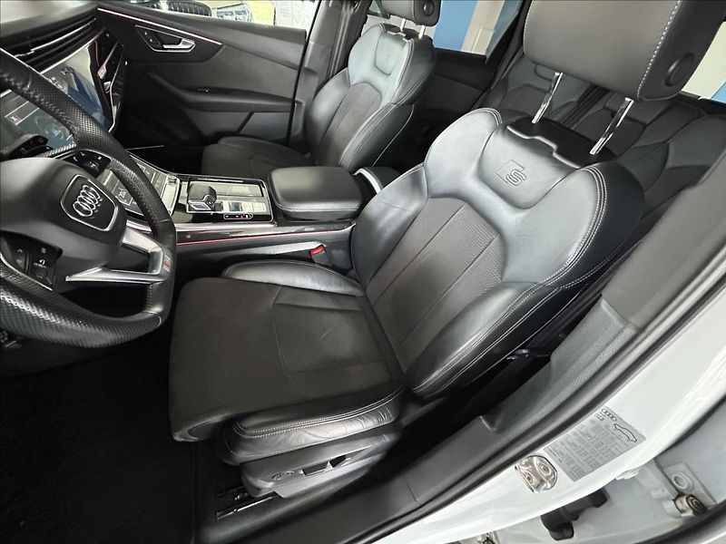 Audi Q7 3,0   50 TDI,QUATTRO,S-LINE - fotka 26 z 37