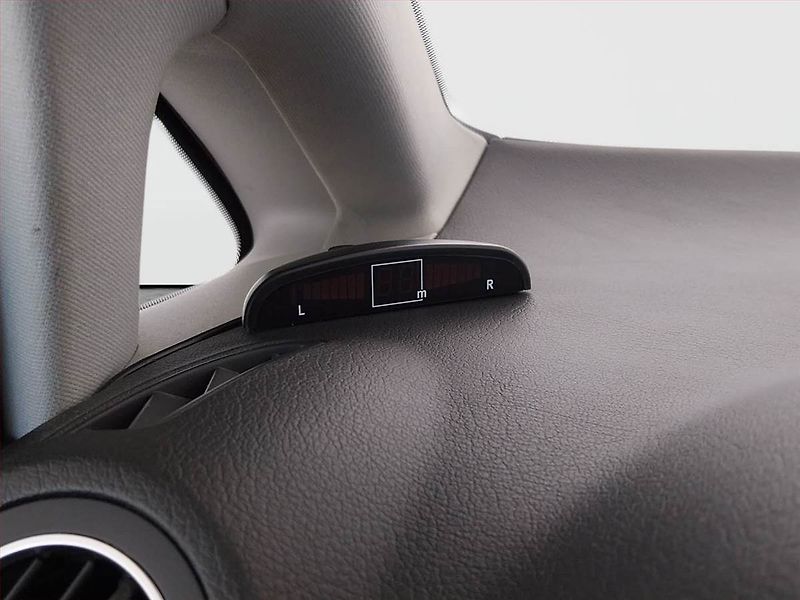 Volkswagen Golf Plus (2009) 1.6, po STK, plně pojízdný - fotka 17 z 17