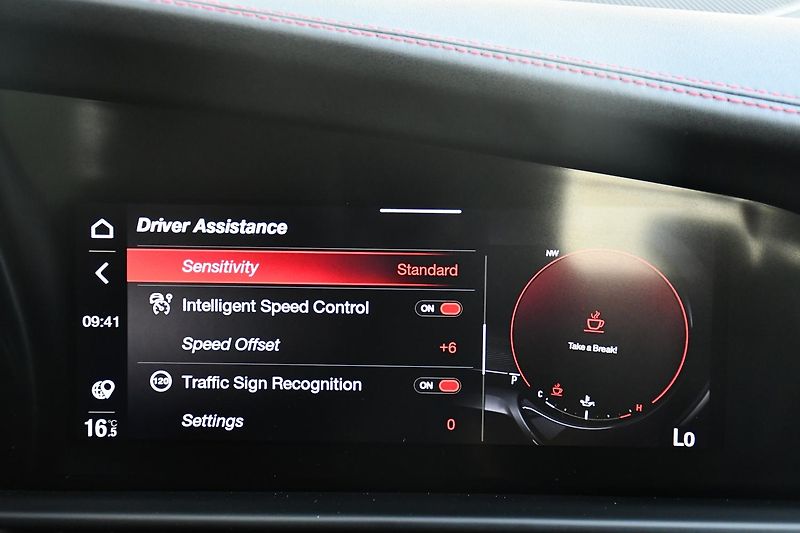 Alfa Romeo Giulia 2.0T 16V 206kW COMPETIZIONE 1M - fotka 31 z 43