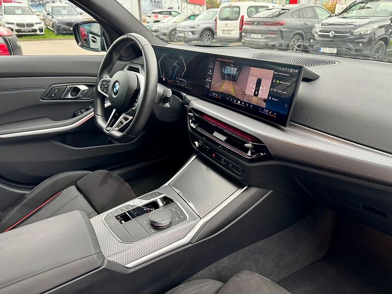 BMW Řada 3 330d xDrive Touring TOP STAV - fotka 18 z 32