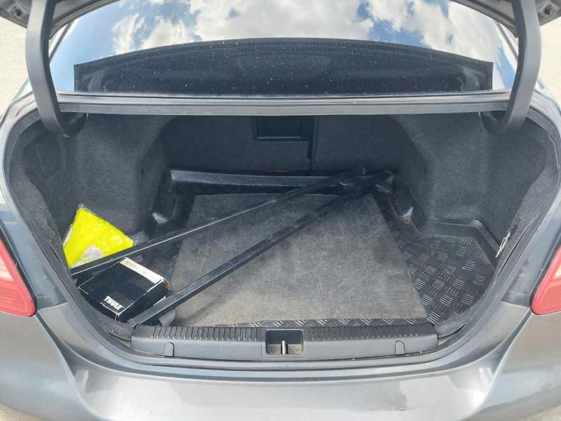 Suzuki Kizashi 2.4 4WD - fotka 10 z 59