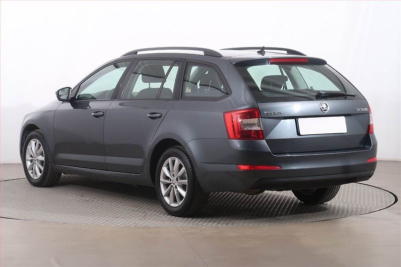 Škoda Octavia (2015) 2.0 TDI, Serv.kniha, Navi - fotka 4 z 21
