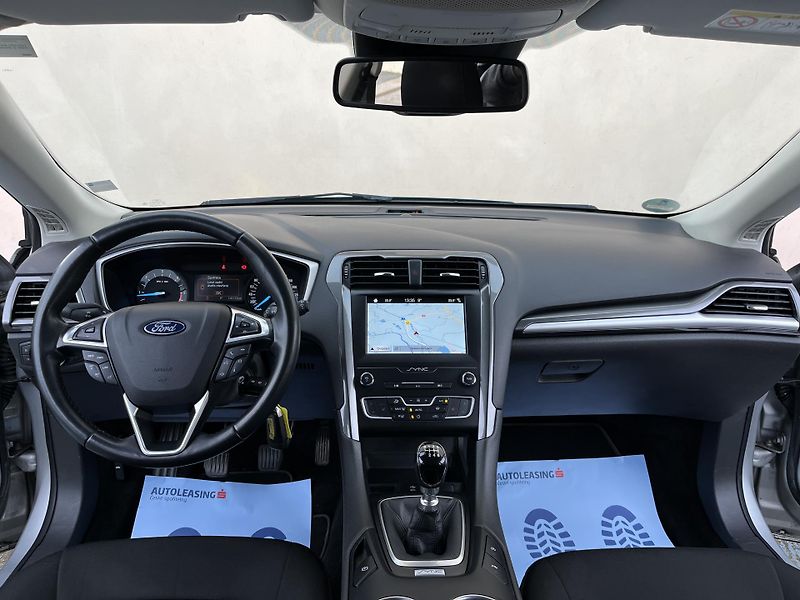 Ford Mondeo (2019) 2.0TDCi NAVI WINTER PDC ALU - fotka 14 z 35