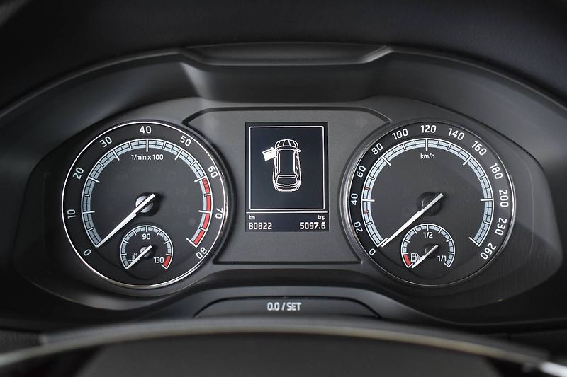 Škoda Karoq (2023) 1.5TSI 110kW, 5let záruka - fotka 18 z 24