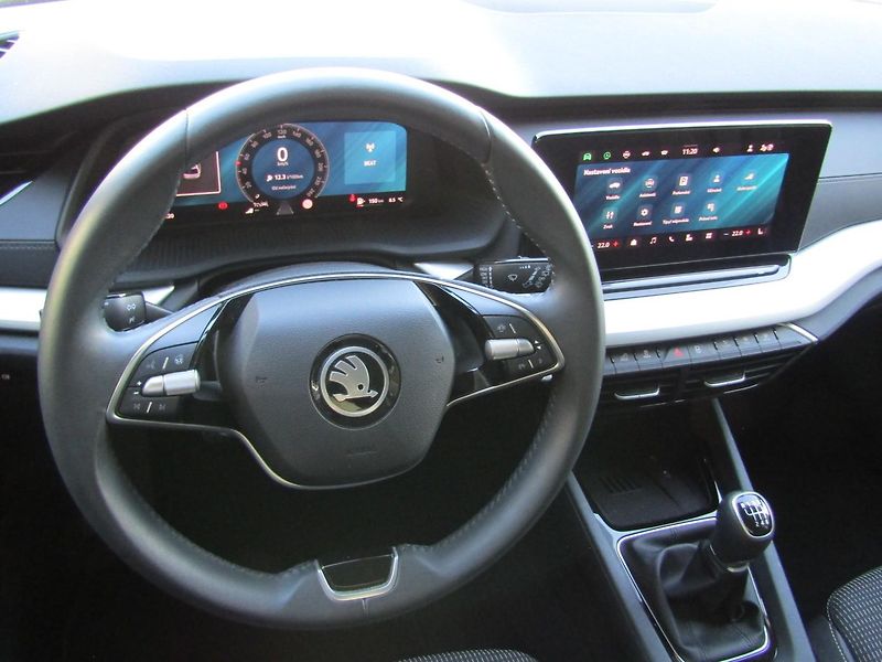 Škoda Octavia IV FL Combi Selection 1.5 TSI - fotka 17 z 30