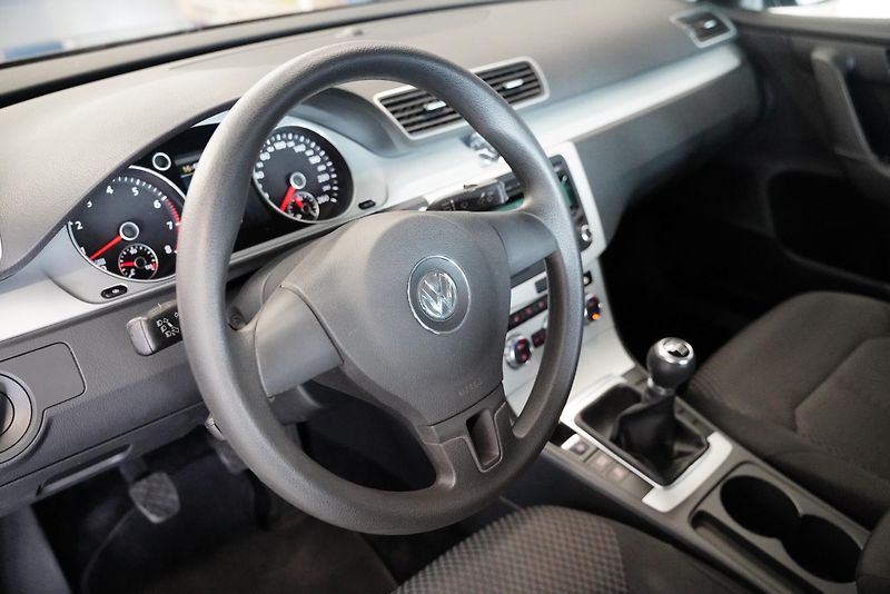 Volkswagen Passat - fotka 14 z 24