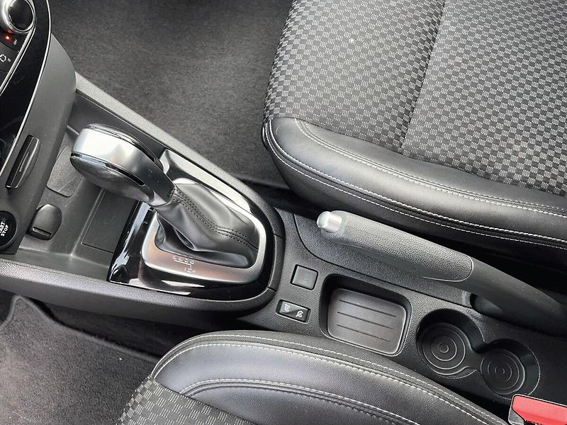 Renault Clio (2016) 1.2 TCe,Automat,Intens,ČR - fotka 25 z 36