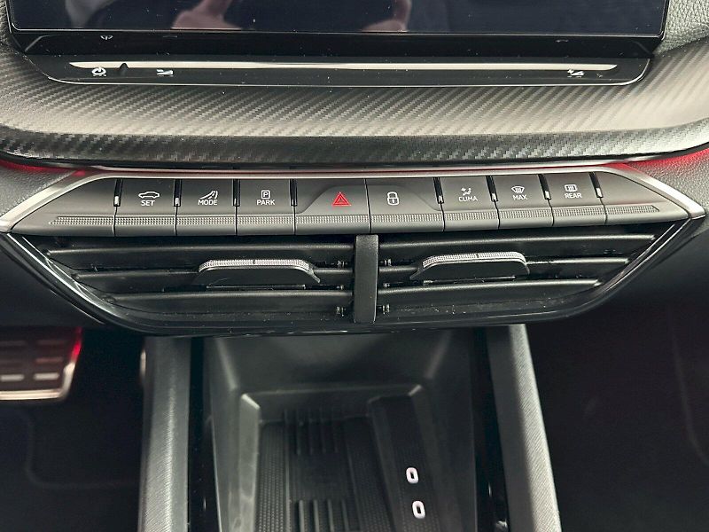 Škoda Octavia (2025) Combi DSG 1.5TSI 110kW SportLi - fotka 23 z 33