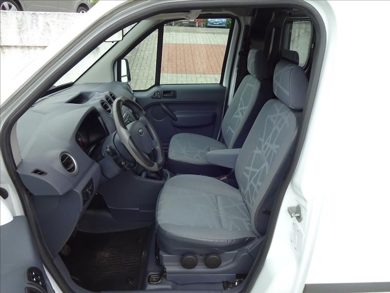 Ford Transit Connect 1,8 TDCi 66kW !!DPH!! - fotka 16 z 42